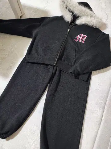 후드 부착 블랙 셋업 PINK 표범 무늬 로고 F