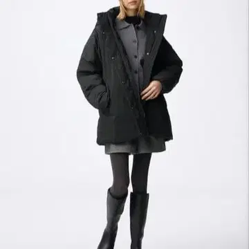 새상품 GU 웜 패디드 스티치리스 코트 블랙 S 사이즈