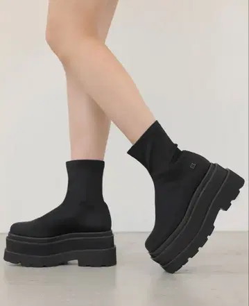 [ 미사용 새상품 ] Darich 울트라 스트레치 플랫 숏부츠