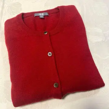 유니클로 크루넥 가디건 빨간색 M