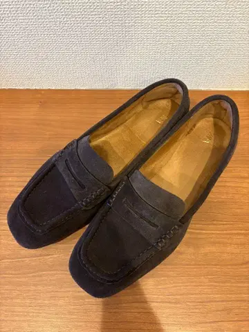 ZARA 다크 브라운 스웨이드 로퍼