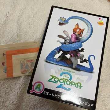 주토피아2 포스터 피규어 미사용 새상품 덤 포함