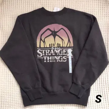 GU 헤비 웨이트 맨투맨 풀오버 스트레인저 싱스 미지의 세계