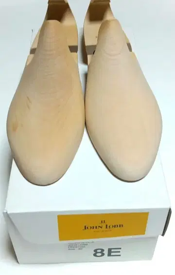 [정품 박스 포함] 존 롭 정품 슈트리 8E