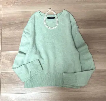 1회 착용 새상품급 언타이틀 23AW 레그 오브 머튼 울100 니트 2