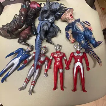 울트라맨 괴수 피규어 7체 세트