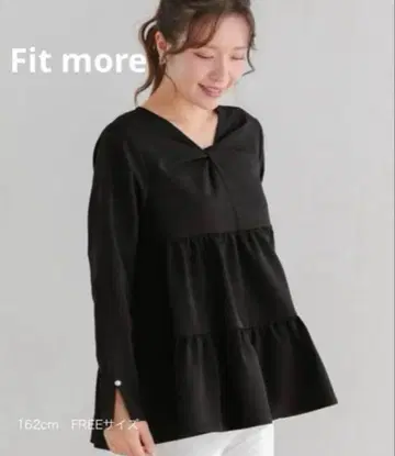 Fit more 트위스트 디자인 티어드 상의 완판템