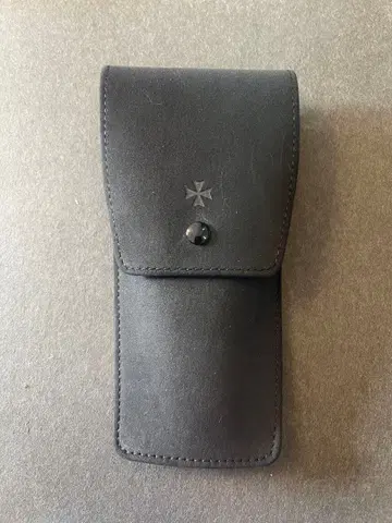 바쉐론 콘스탄틴 가죽 파우치 블랙 몰타 십자가 로고