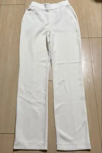 룰루레몬 화이트 팬츠