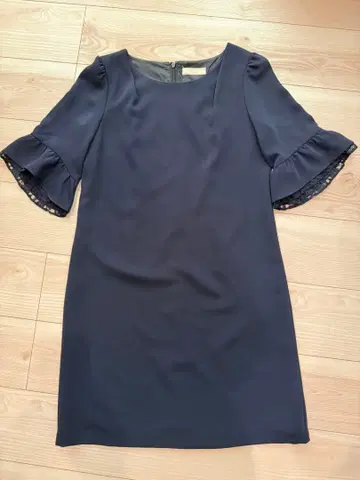 anySiS 네이비 프릴 소매 원피스