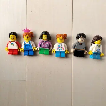 레고 미니피규어 6개 세트