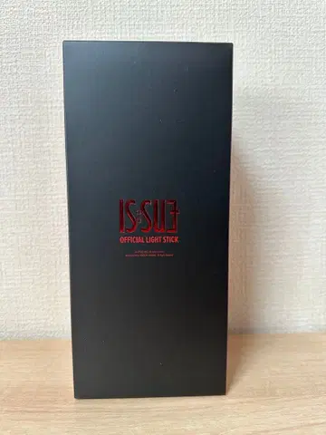 IS:SUE OFFICIAL LIGHT STICK 응원봉 상자 없음