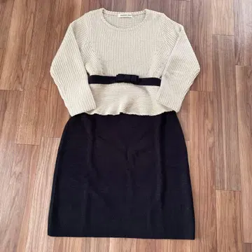 STRAWBERRY FIELDS 페플럼 원피스 새상품 미사용품