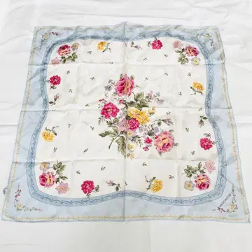 WEDGWOOD 꽃무늬 손수건 브랜드 웨지우드 여성용 잡화