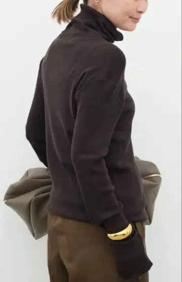 두두엠클래스 rib 터틀 니트 블랙