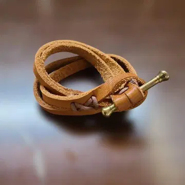 가면라이더 오즈 히노 에이지 가죽 팔찌