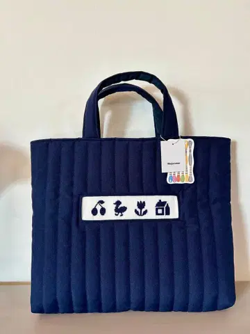 미사용 새상품 mojocamar 레슨백 네이비