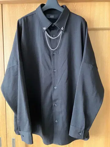 ililil 블랙 셔츠 남성용 체인 포함