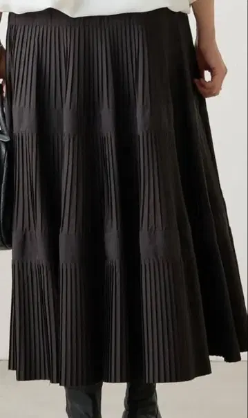 비어즐리 플리츠 티어드 롱 스커트 FREE SIZE