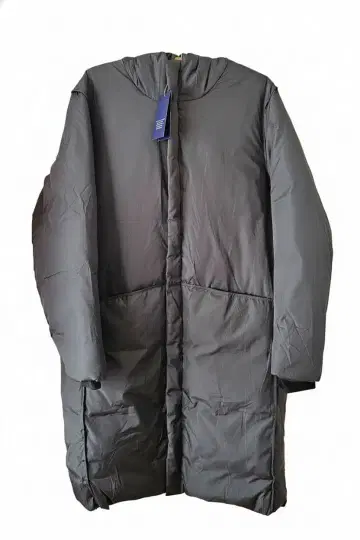 [ 새상품 ] 고급 ROBERT CAVANI 후드 부착 다운 자켓 다운