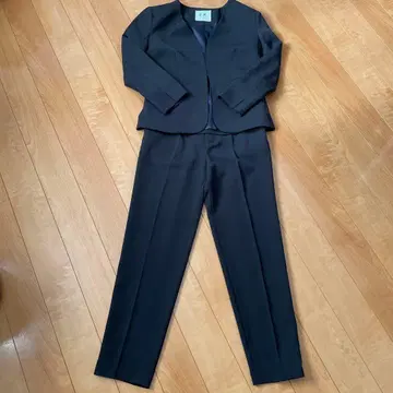 에버 네이비 노카라 자켓 테이퍼드 팬츠 수트 세트