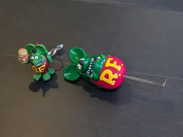 랫팅크 안테나볼 에드 빅대디 로스 키링