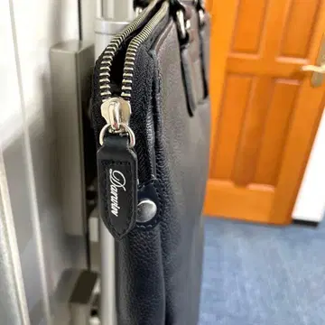 다윈 가죽 비즈니스 백 BLACK 천연 가죽