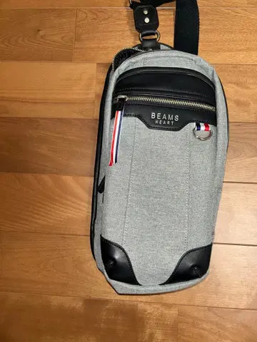 BEAMS HEART 숄더백 그레이/블랙
