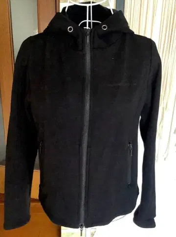 아얀 LUMINESCENCE 후드 부착 블랙