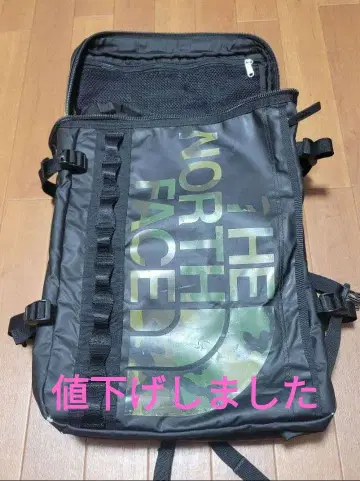 THE NORTH FACE 백팩 블랙 카모플라쥬