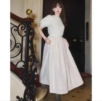 하립투 Herlipto Shaggy Volume Skirt