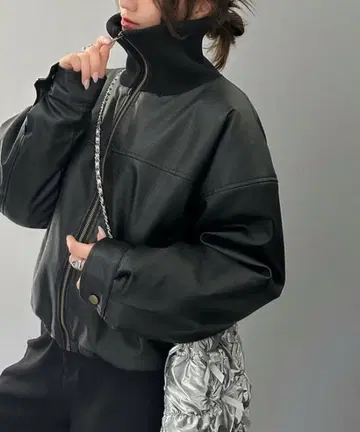 [ 자바 콜라보 ] 숏 기장 리브 터틀 페이크 가죽 자켓