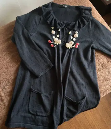 PINK HOUSE 꽃과 이치고 모티브 가디건