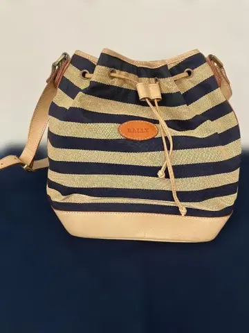 발리 BALLY 캔버스 x 가죽 숄더백