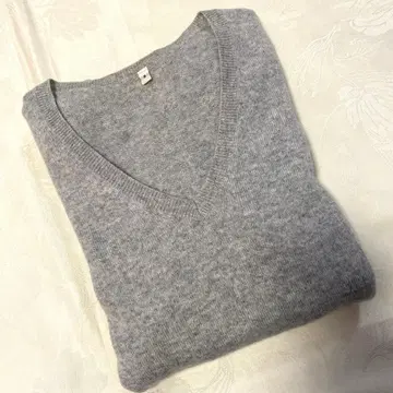 새상품급 무인양품 캐시미어 100% V넥 스웨터 그레이 손세탁 가능