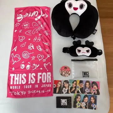 TWICE this is for 업그레이드 굿즈 도쿄돔