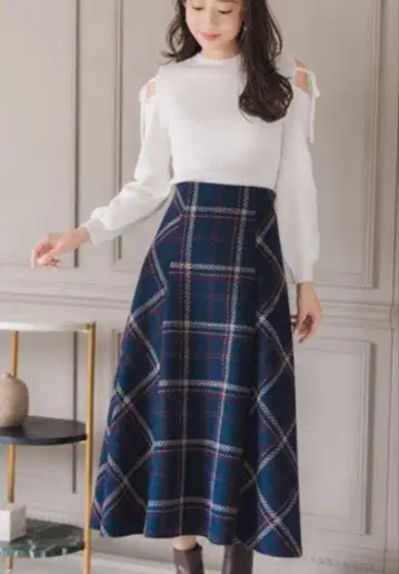 MISCHMASCH 네이비 계열 체크 플레어 스커트 S