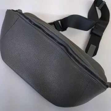 새상품급 바니스뉴욕 성인용 가죽 웨스트 파우치 신사 패션 가죽