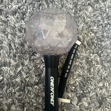 ONE N ONLY 응원봉 미사용