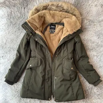 새상품급 ZARA TRF HEAT PWR EXTREME 모즈 코트 두툼함