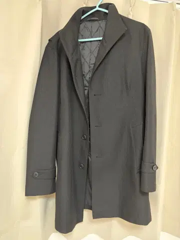 TAKA-Q 블랙 코트