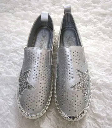 썸씽 반짝반짝 슬립온 슈즈 글리터 실버 24.5 라메
