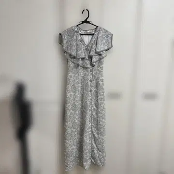 SNIDEL 프릴 부착 그레이 맥시 원피스