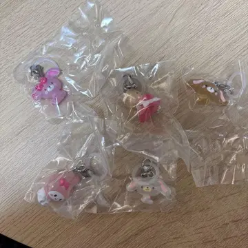 산리오 캐릭터즈 윳토 메지루시 액세서리 세미 컴프 가챠가챠