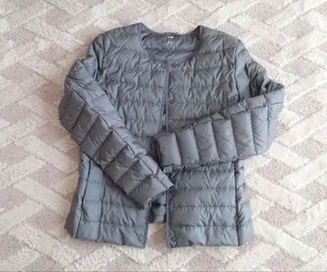 UNIQLO 울트라 라이트 다운 그레이 M 사이즈