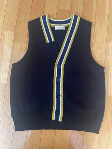 미사용 새상품 SUM1 STYLE 스미스타일 칠드런 니트 베스트