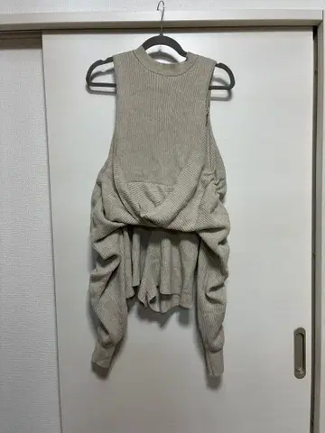 리브 베이지 긴팔 니트