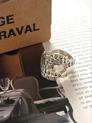 SERGE THORAVAL 실버 반지