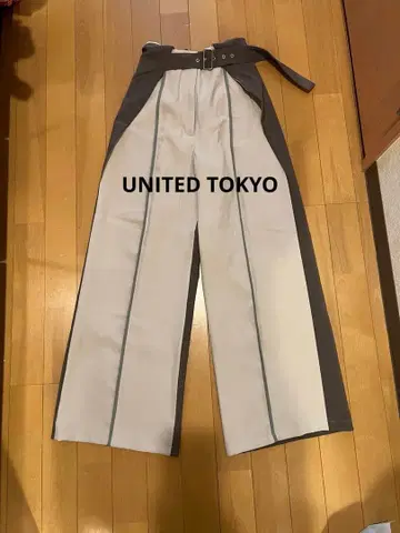 UNITED TOKYO 와이드 팬츠 사이즈 1
