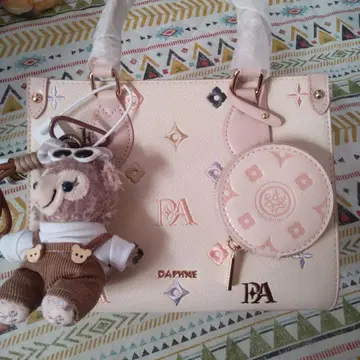 Daphne 핑크 숄더백 봉제 인형 포함